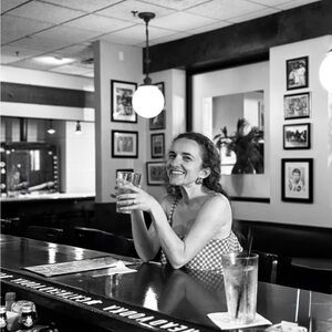 Meet your Posher, Laura